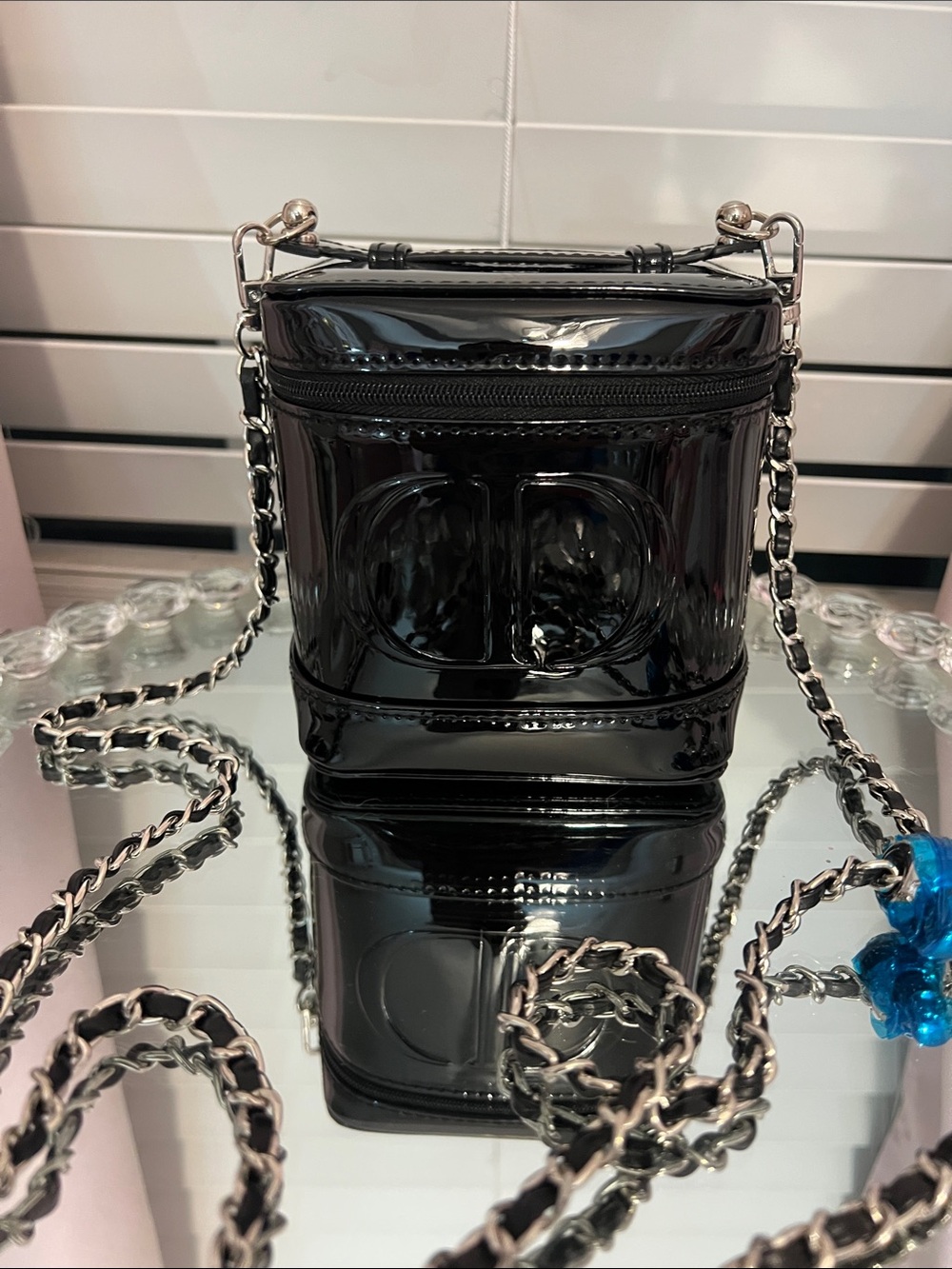 Dior Black Vanity Crossbody Bag with 47 inch Adjustable Chain Strap - Picture 3 of 13